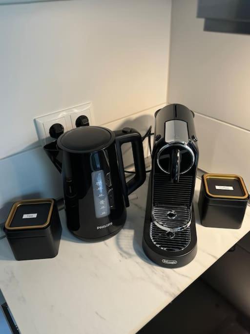Zentrale Moderne City-wohnung - Netflix - Nespresso * Essen
